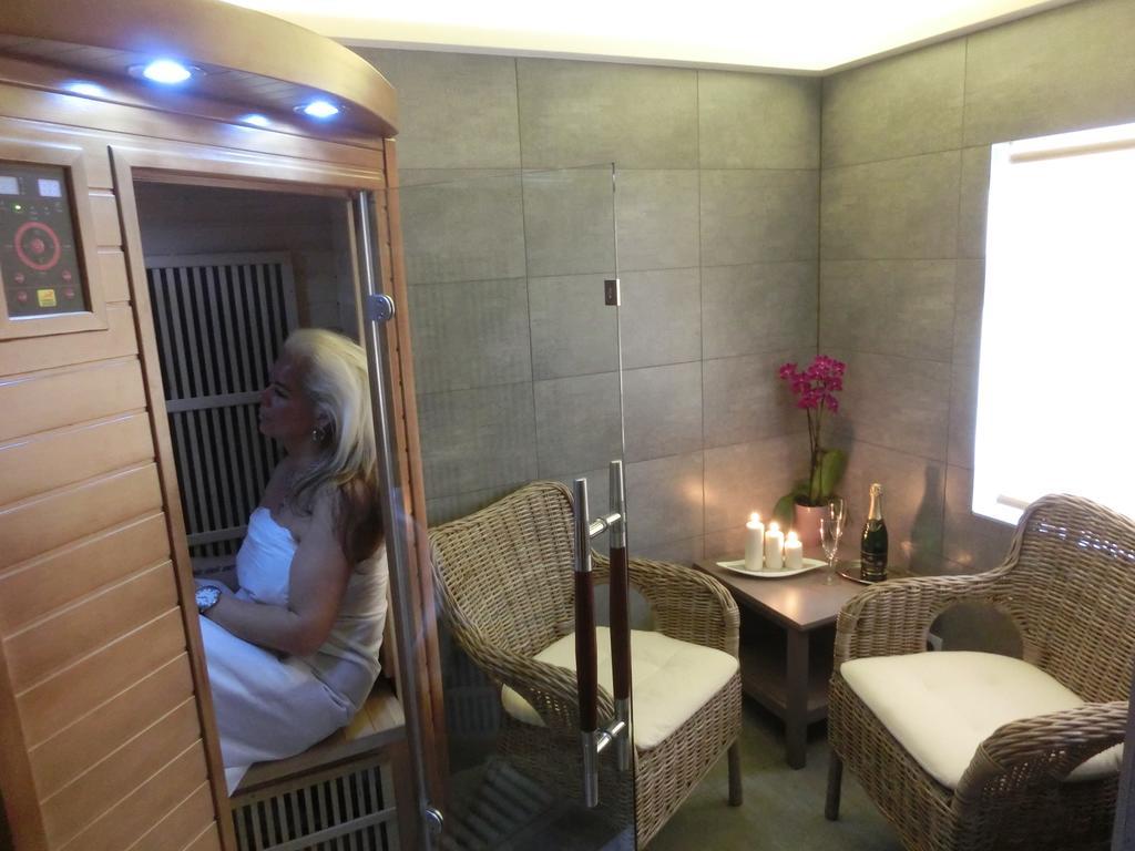 Dvur Stran & Wellness Otel Karlovy Vary Dış mekan fotoğraf